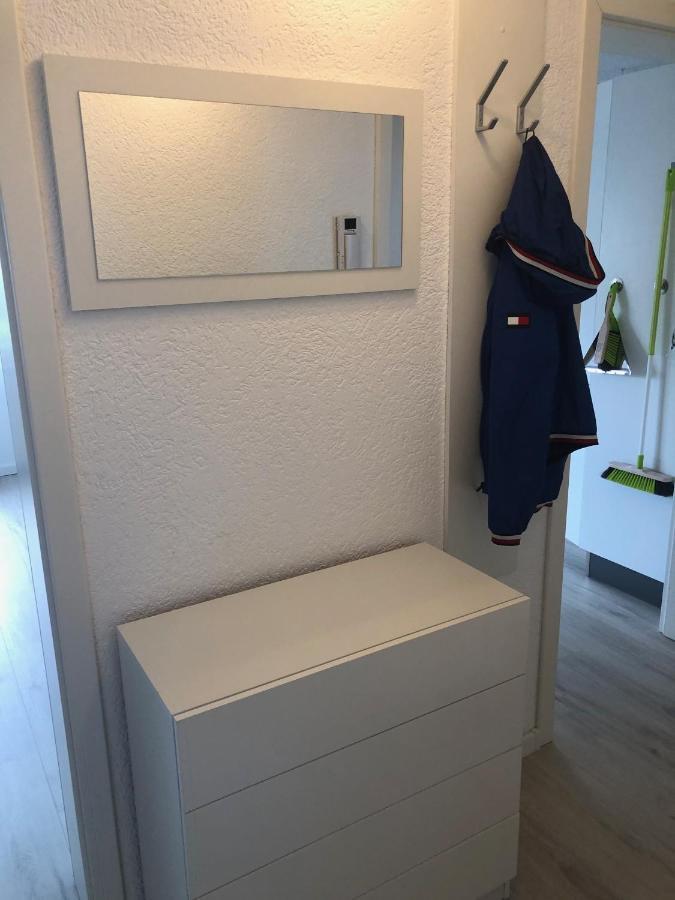 Moderne Helle 2,5 Zimmer Wohnung Mit Grossem Bad Und Kueche In Троссинген Экстерьер фото