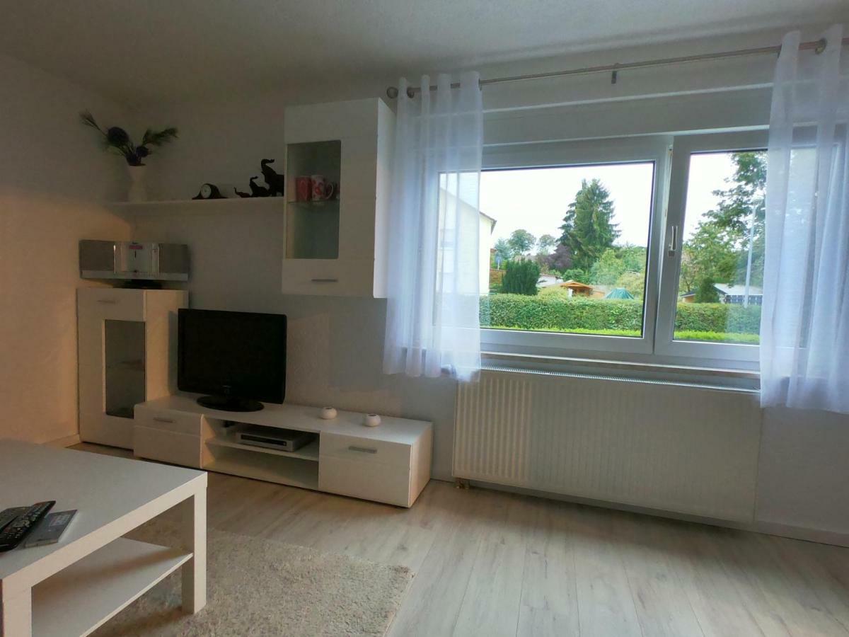 Moderne Helle 2,5 Zimmer Wohnung Mit Grossem Bad Und Kueche In Троссинген Экстерьер фото